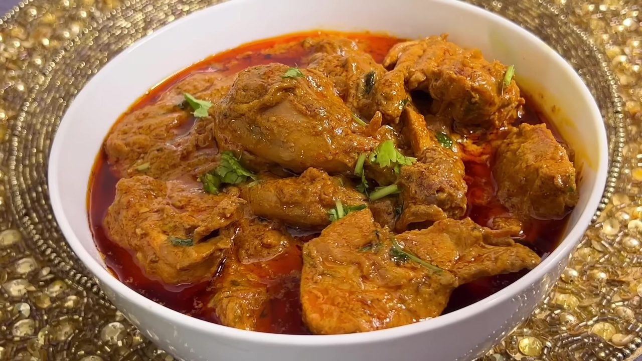Chicken Ruhani – Rich and Smoky Indian Curry