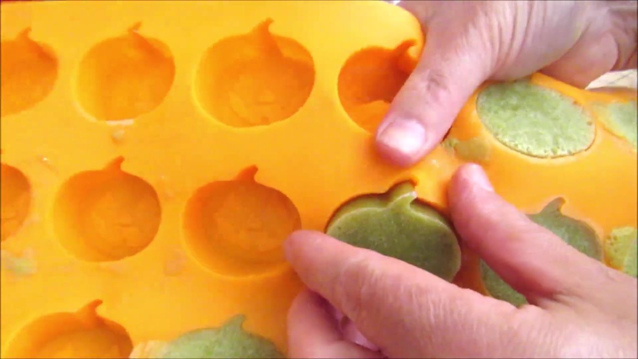 How to Make Sour Juice From Unripe Grapes
