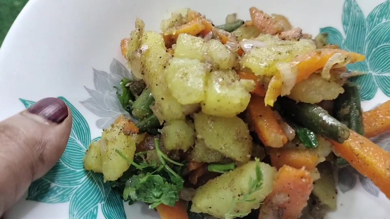 Easy and Healthy Mixed Vegetable Snack