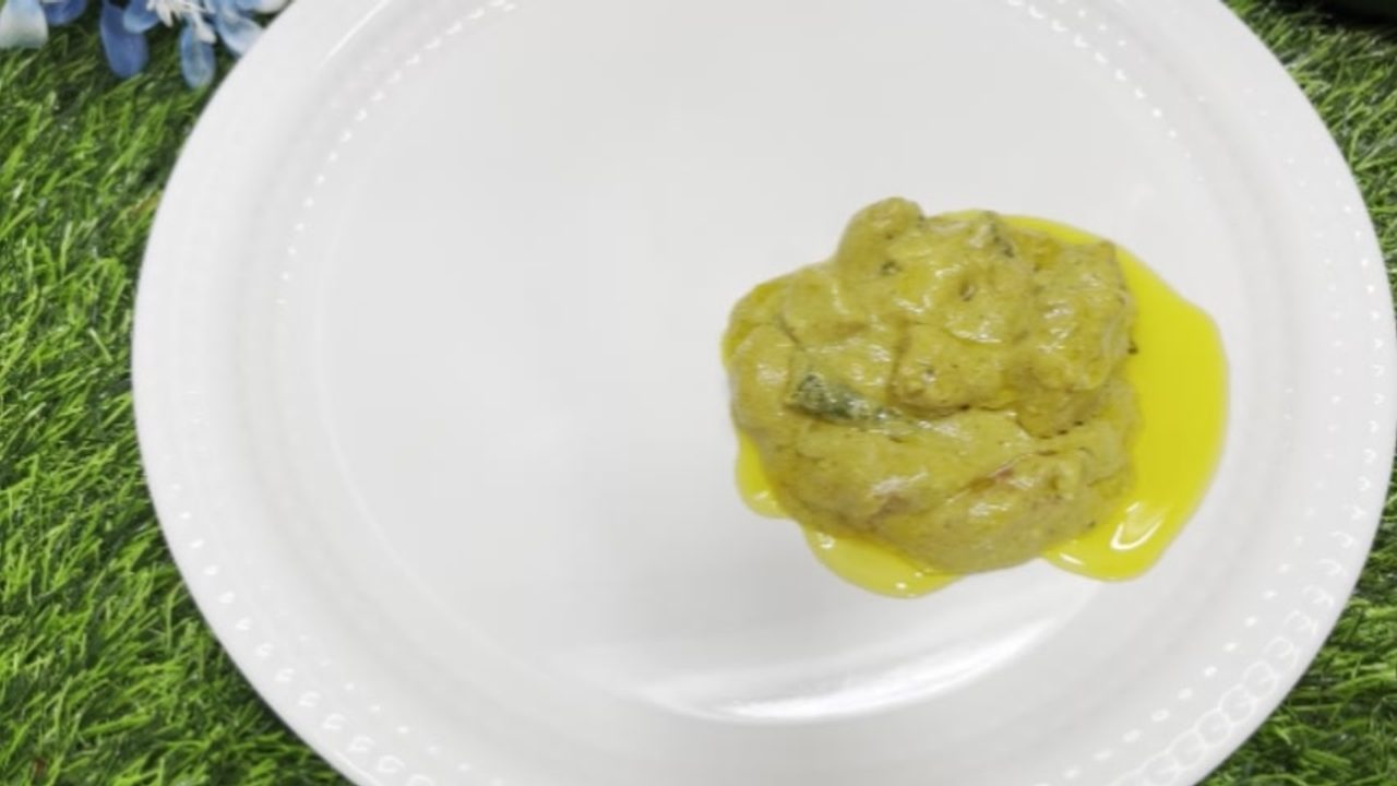 Makhmali Chicken Gravy