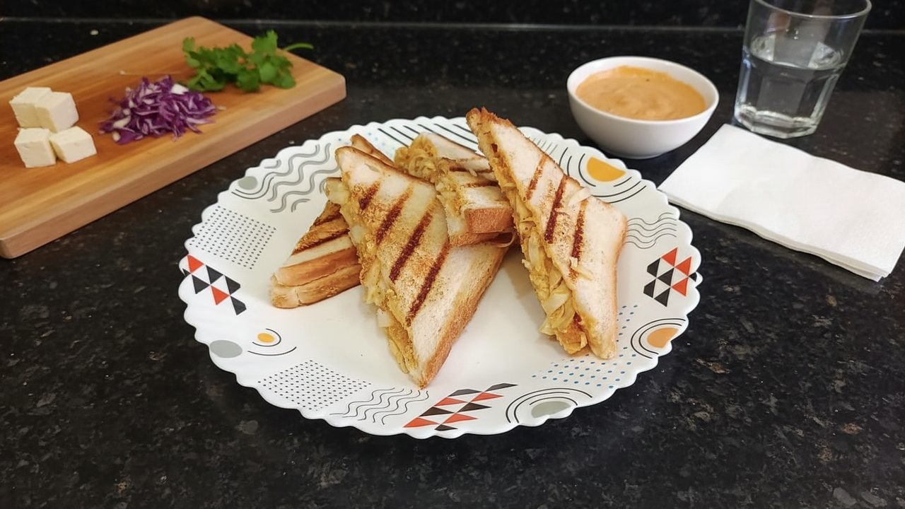 Tandoori Paneer Mayo Toastie