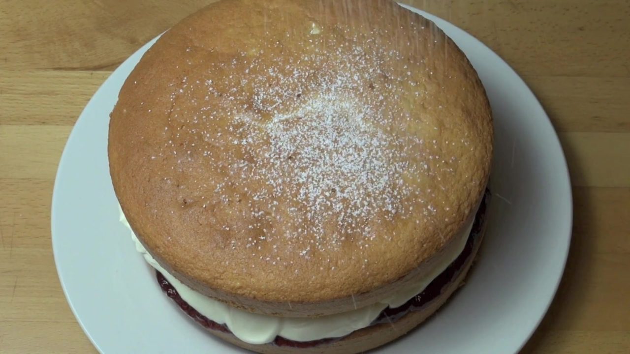 Sponge Cake – Country Baking Style