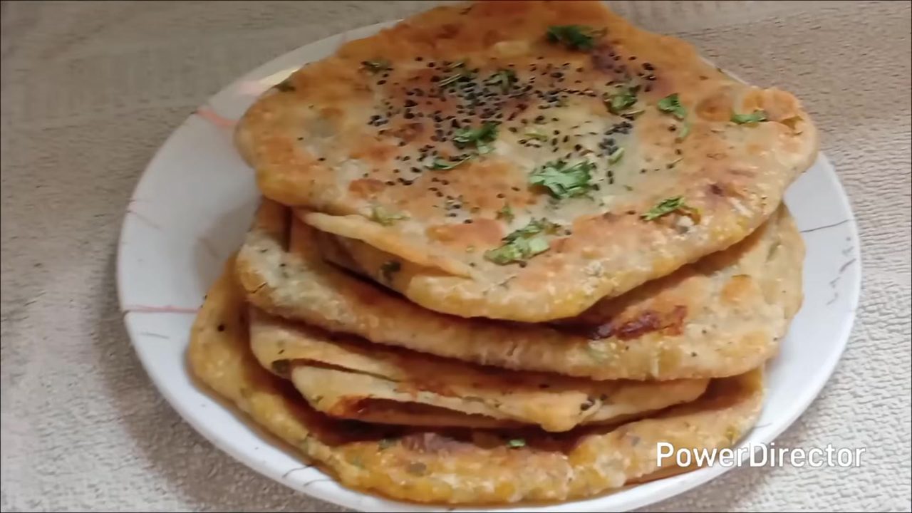 Crispy Aloo Paratha (Potato Stuffed Flatbread)
