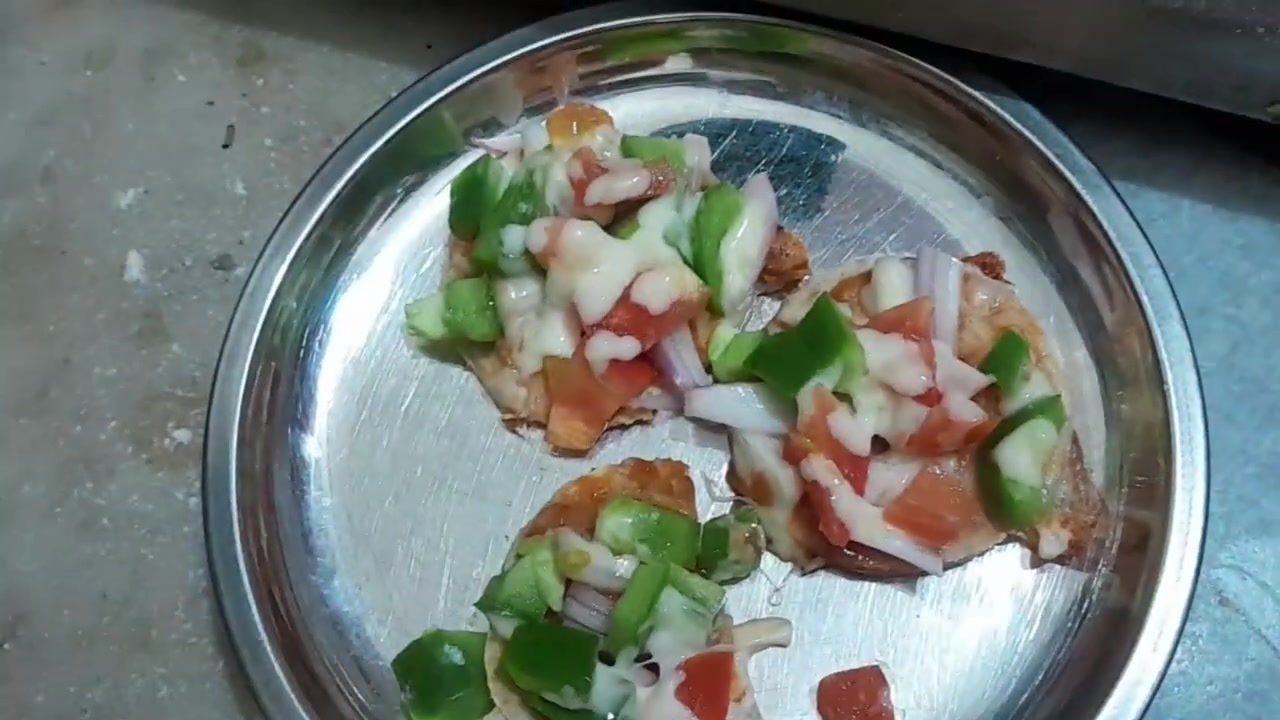 Leftover Atta Mini Pizzas
