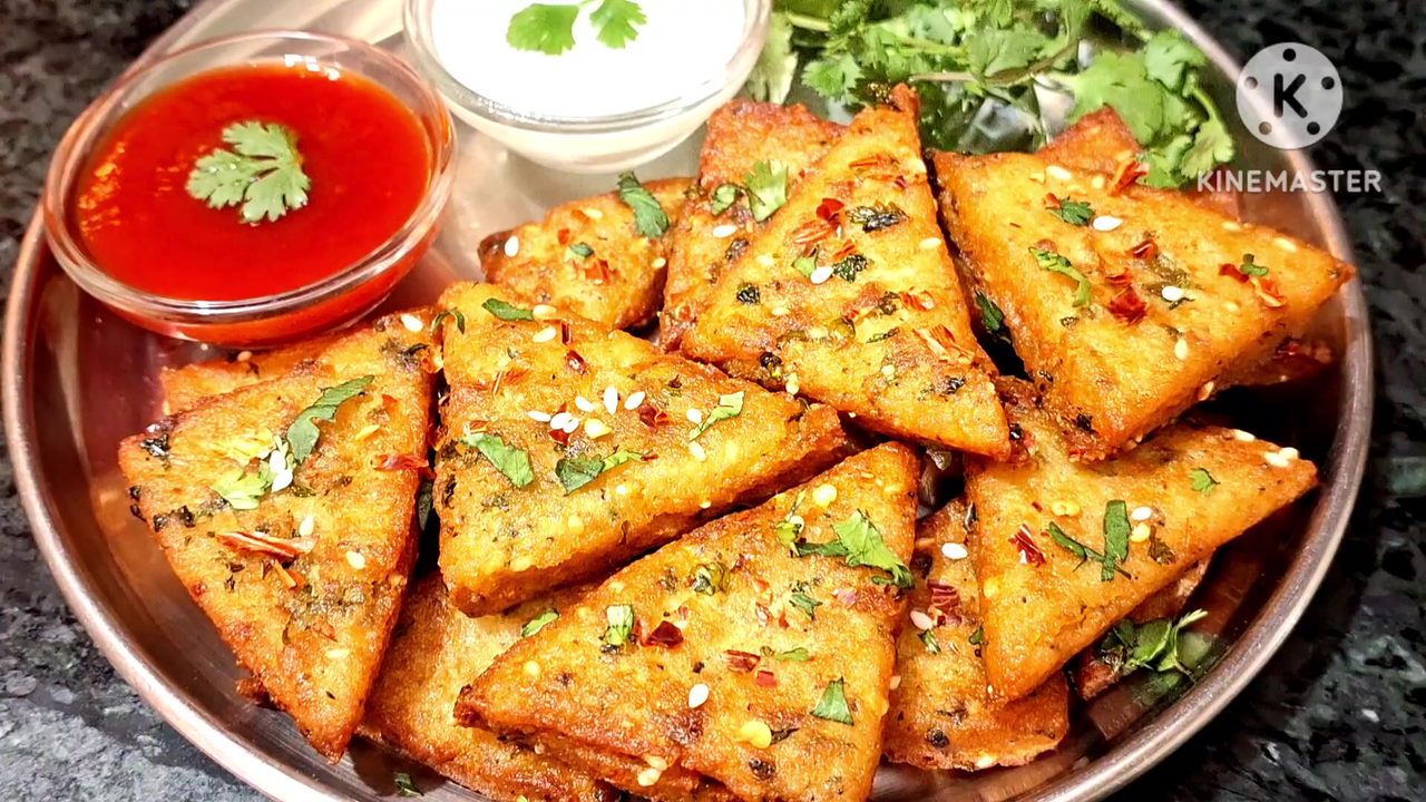 Crispy Potato Triangle Snacks